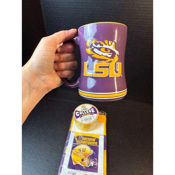 LSU Tigers Lot Mug, Duck Tape 10 yds, & 2007 Natl. Champs Flag - Picture 6 of 13